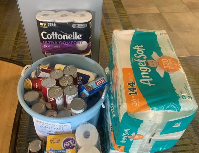 Metco supports our communities with a food and dry goods drive